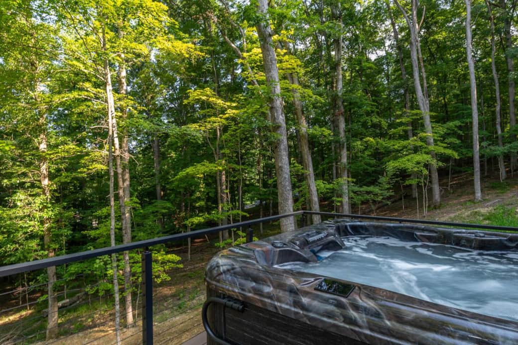 Slip into the secluded six-person hot tub and relax amongst the trees. It’s the perfect way to unwind and stargaze after a day of exploring Brown County.