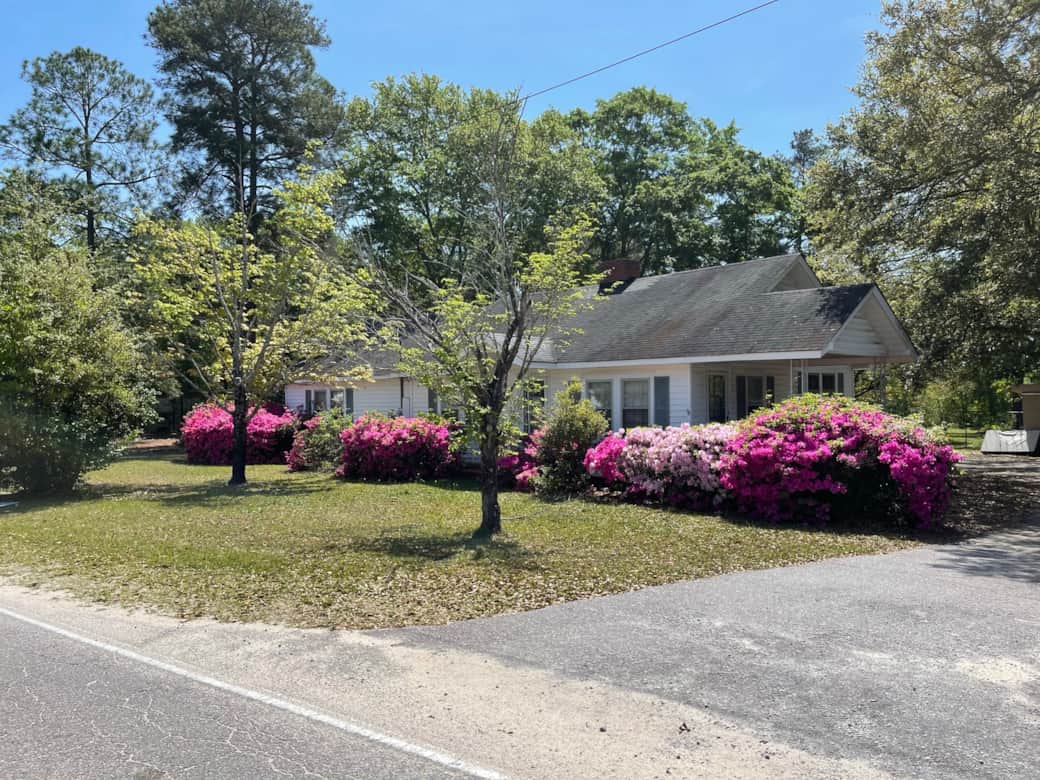 2745 Oakwood - front