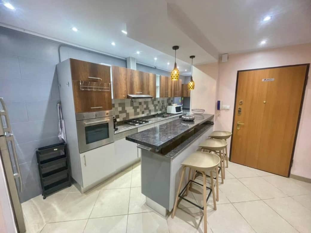 4dc6ffe8-3de9-4061-b6e9-3d8e0a570de1