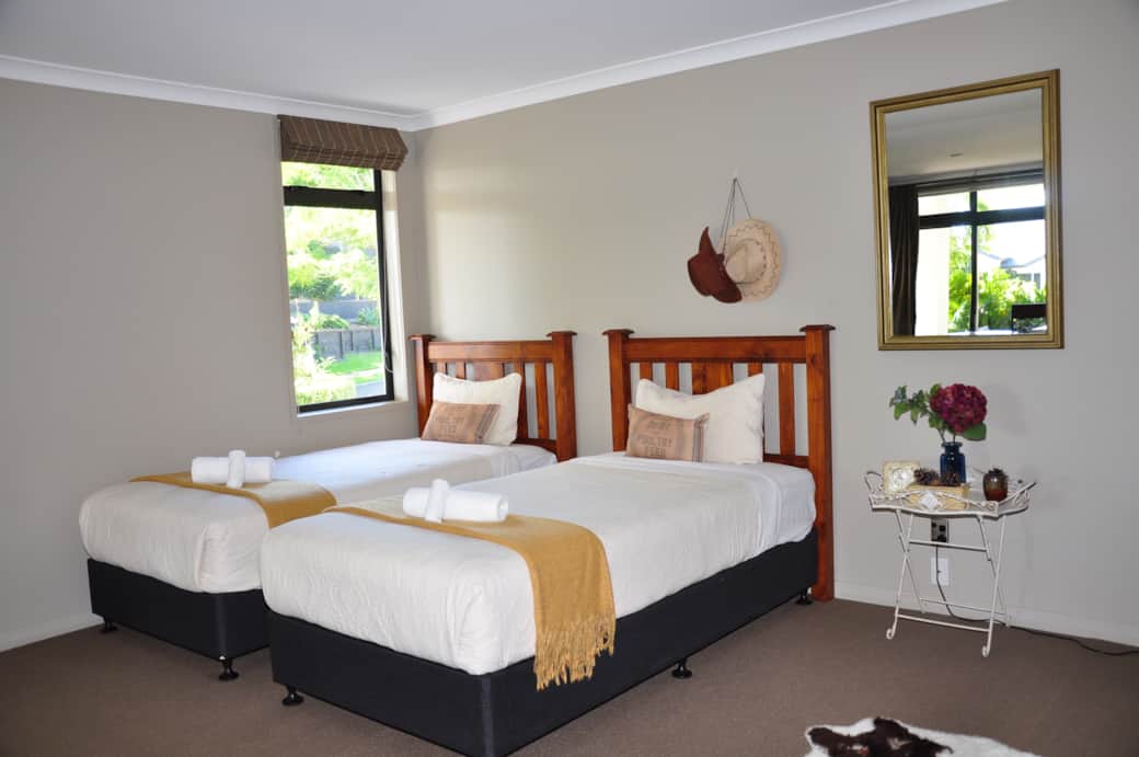 Living room - twin beds with mirror