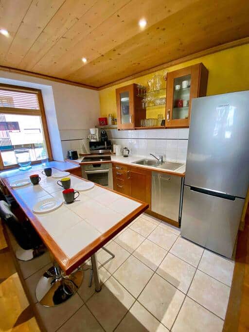 Lots of space in the kitchen for cooking.