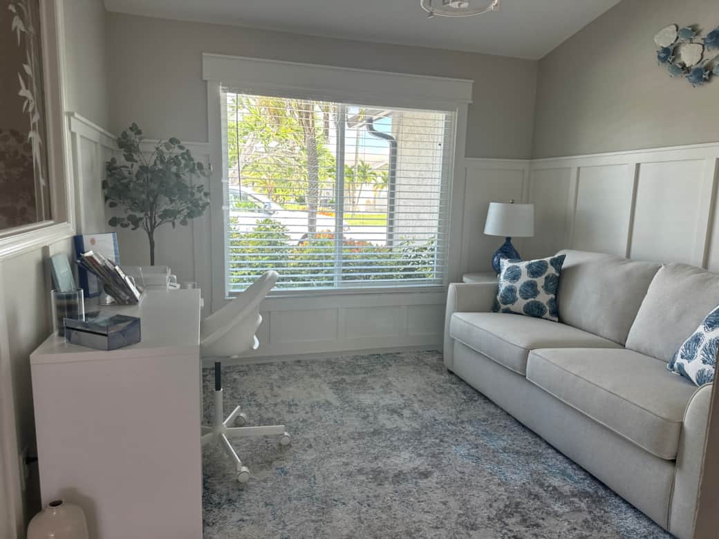 SW Cape - Den with work space and QN sleeper sofa