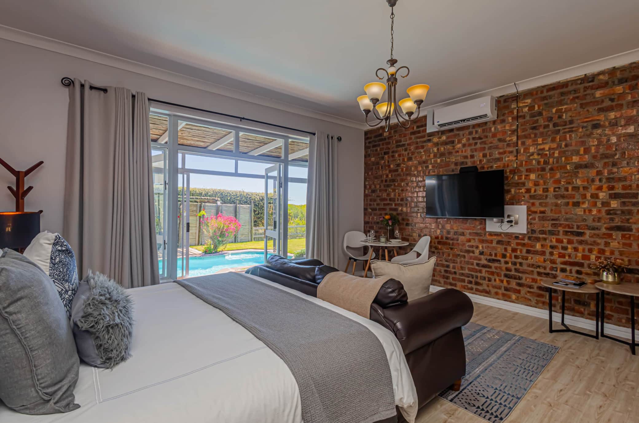 Flensborg Deluxe Studio