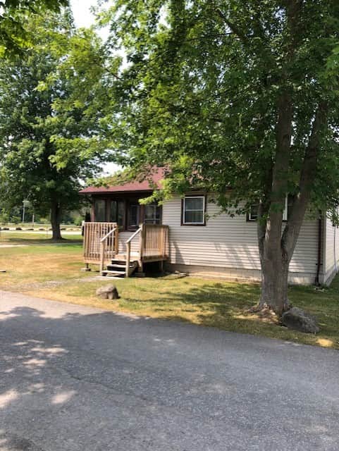 Cottage 13 external