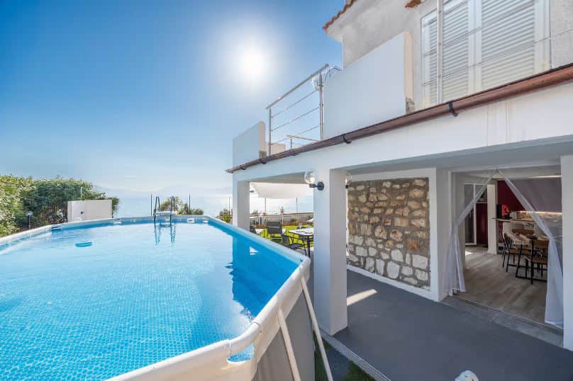 Esterno piscina
