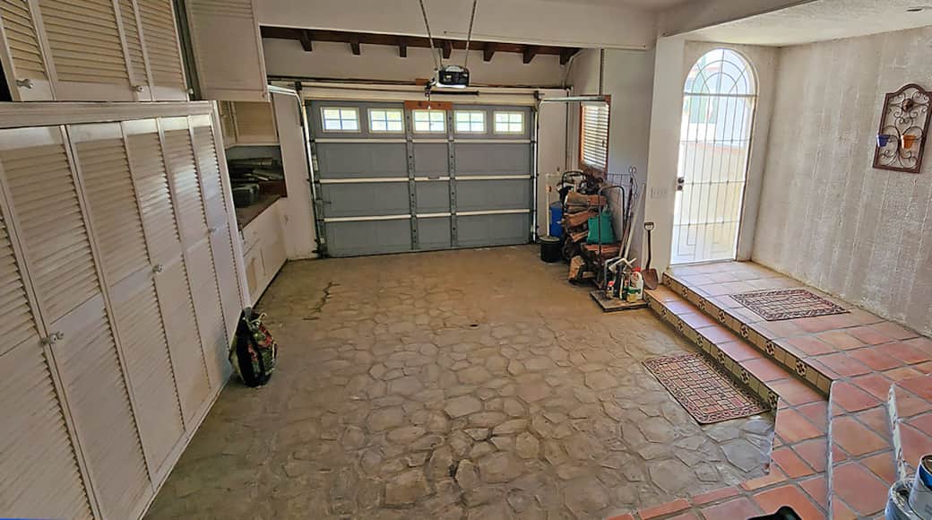 Playa Cibola 18 garage Playa Cibola 18 garage