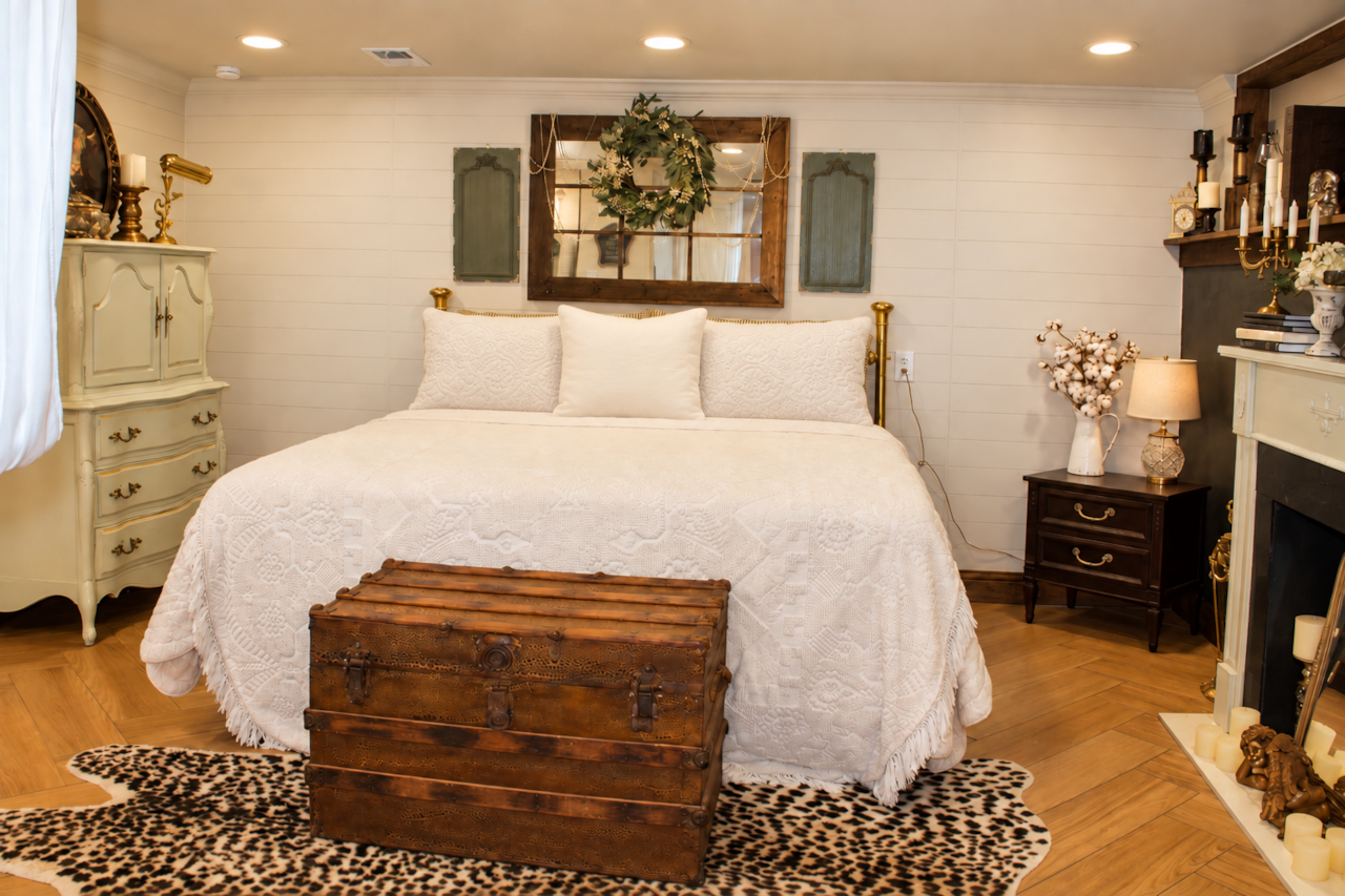 Master bedroom 3