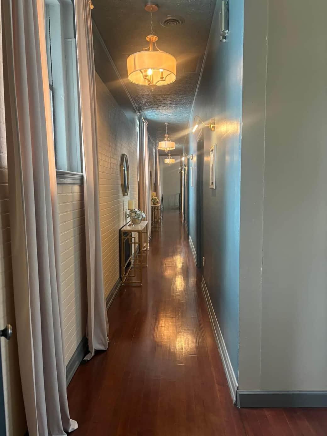 The Downtown Getaway - Hallway