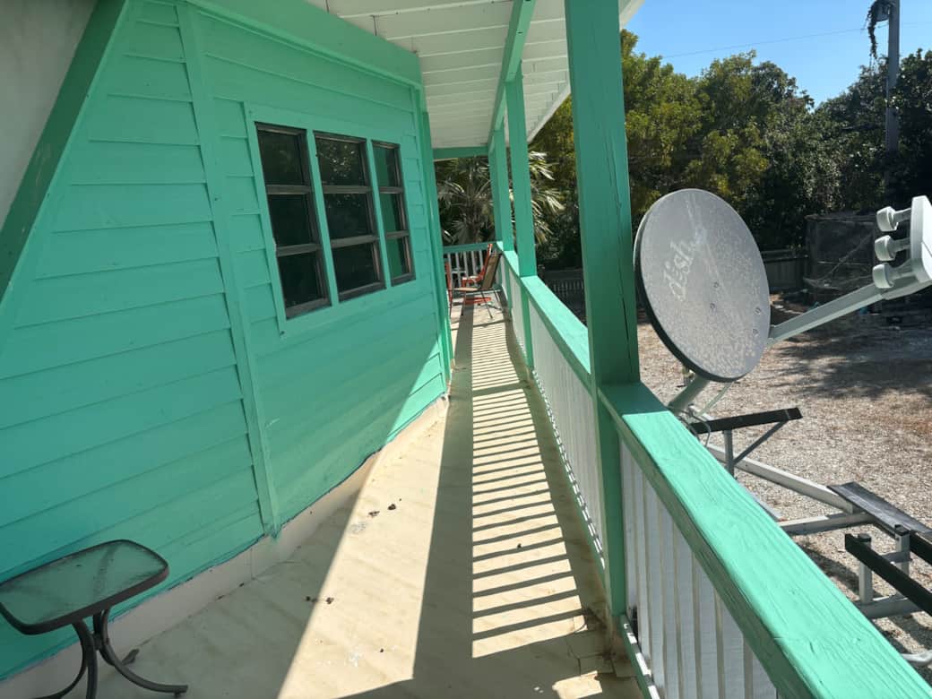 BP Dome home Porch wrap around BP Dome home Porch wrap around