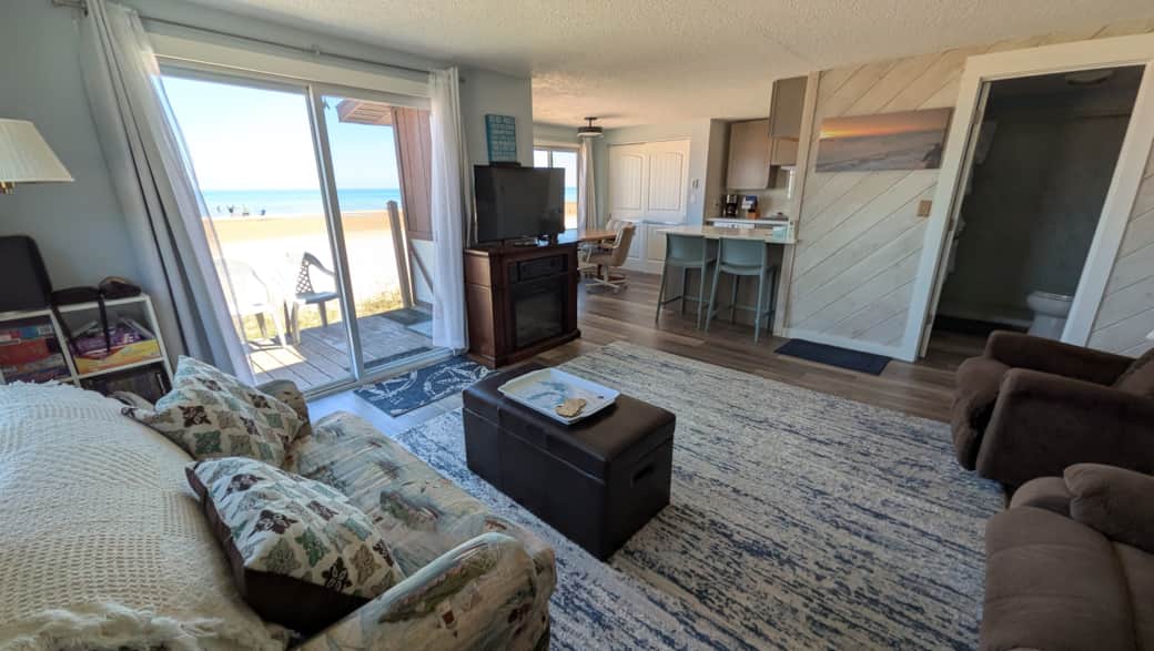 Living room / Kitchen