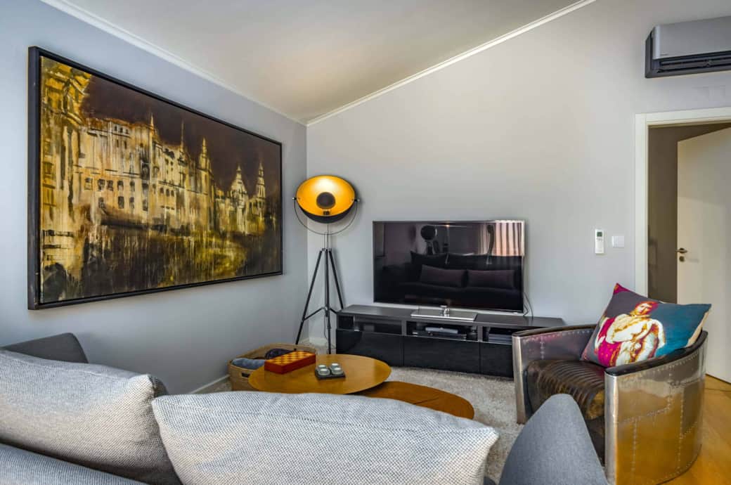 Cascais penthouse tv lounge
