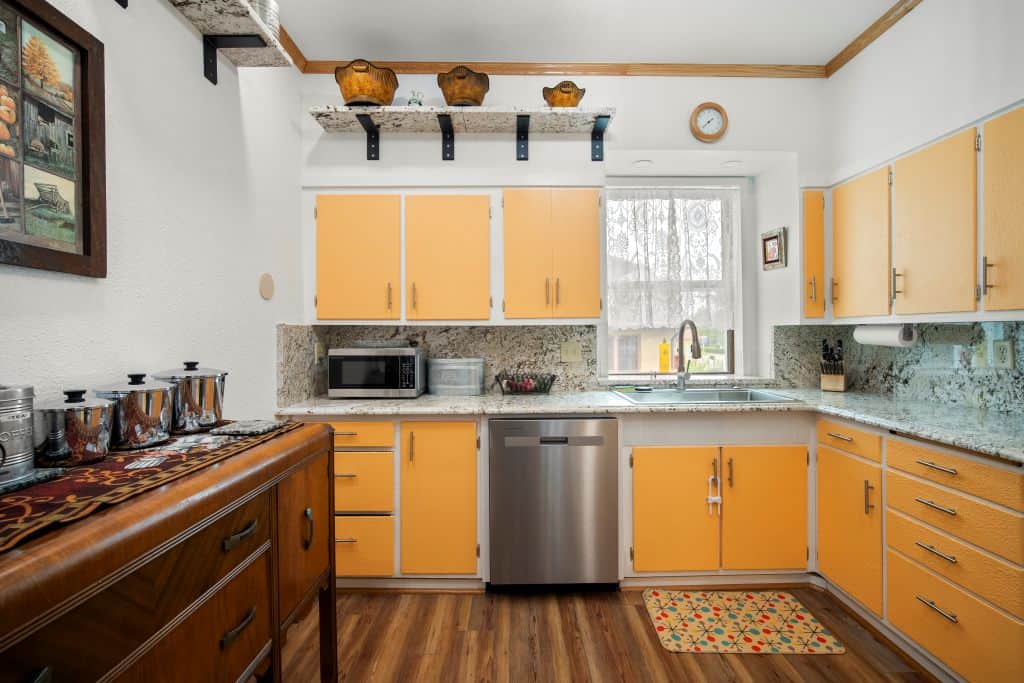 Kitchen 3