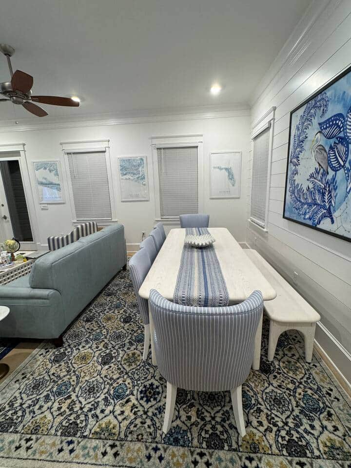 Dining area has seating for 10!