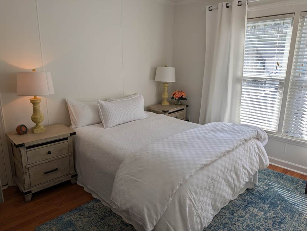 Comfy queen bedroom on 1st floor. Comfy queen bedroom on 1st floor.