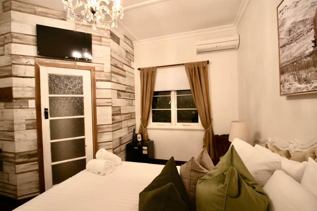 Room 3 Bedroom Room 3 Bedroom