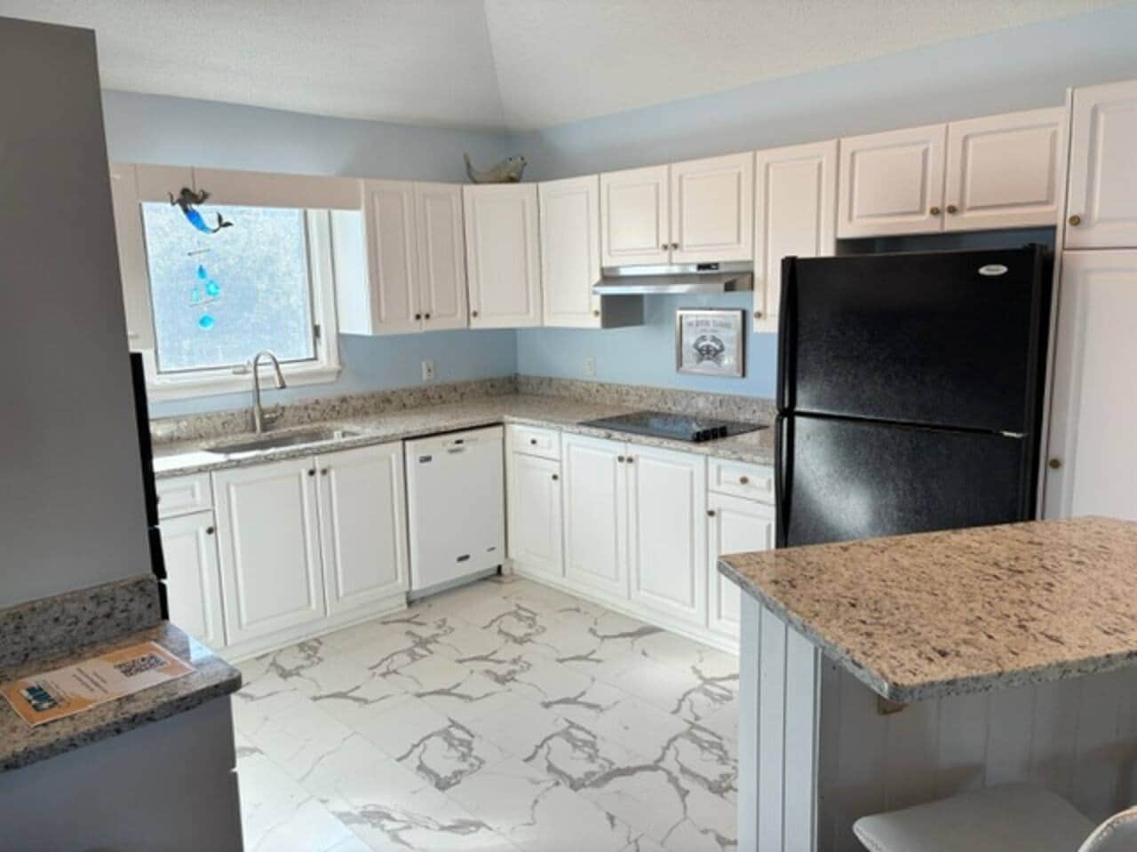 Large Kitchen-Brand New Countertops and cooktop(2026)