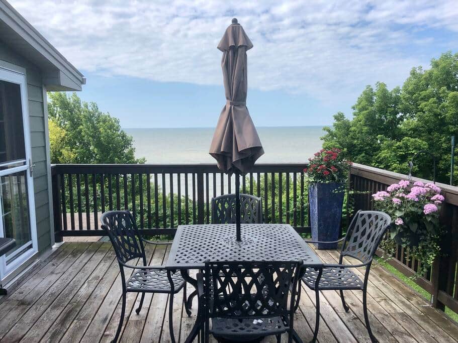 Seating for all meals and relaxing 