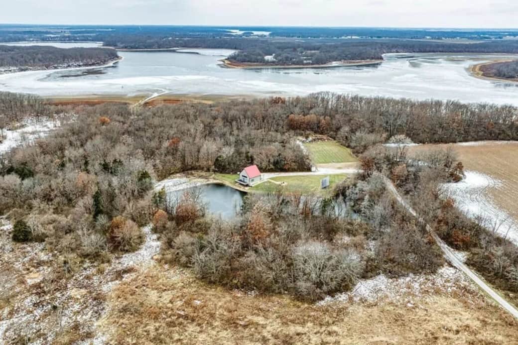 Surrounded by Nature for 12 acres