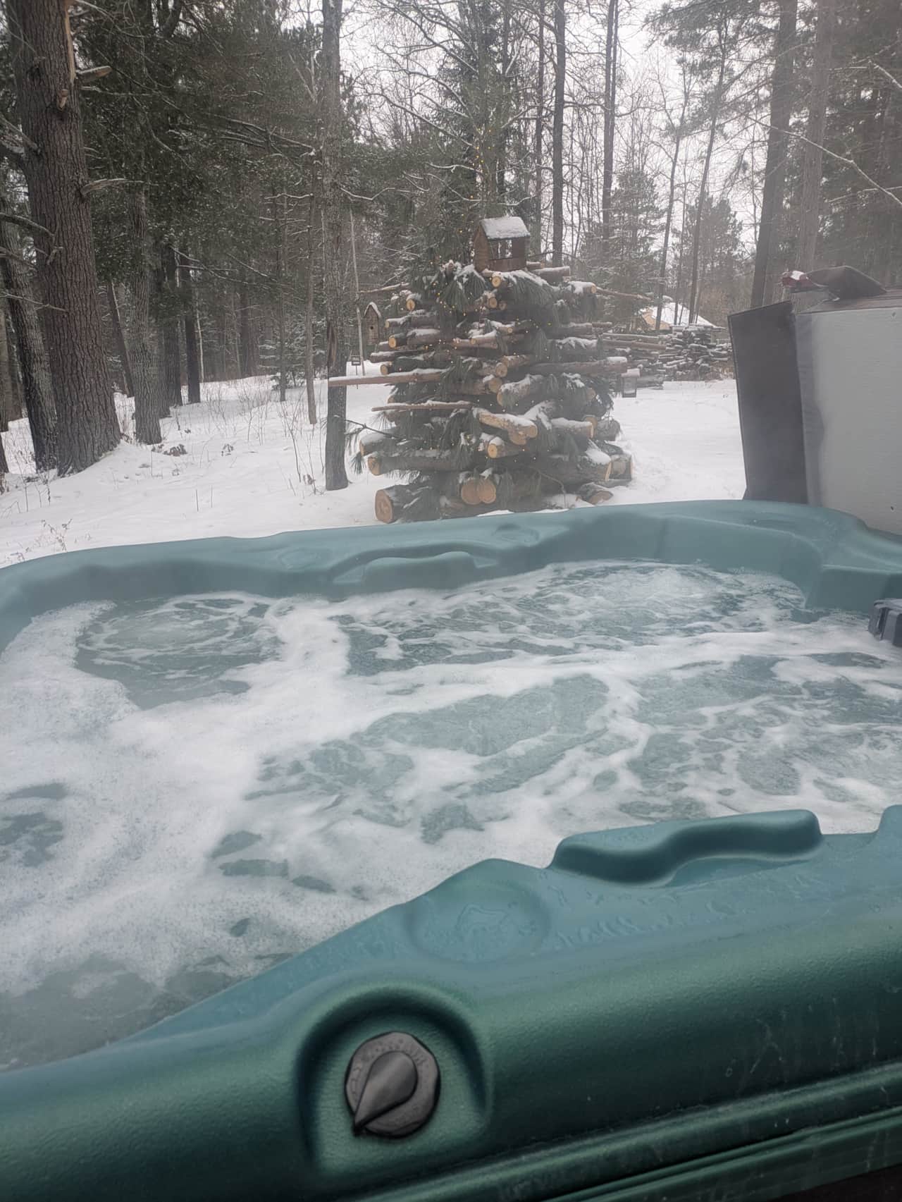 Year-round Hot tub