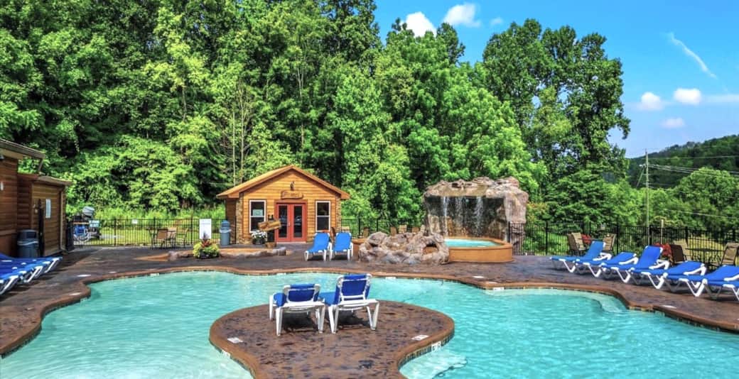 Seasonal Shared Pool at Valley Edge