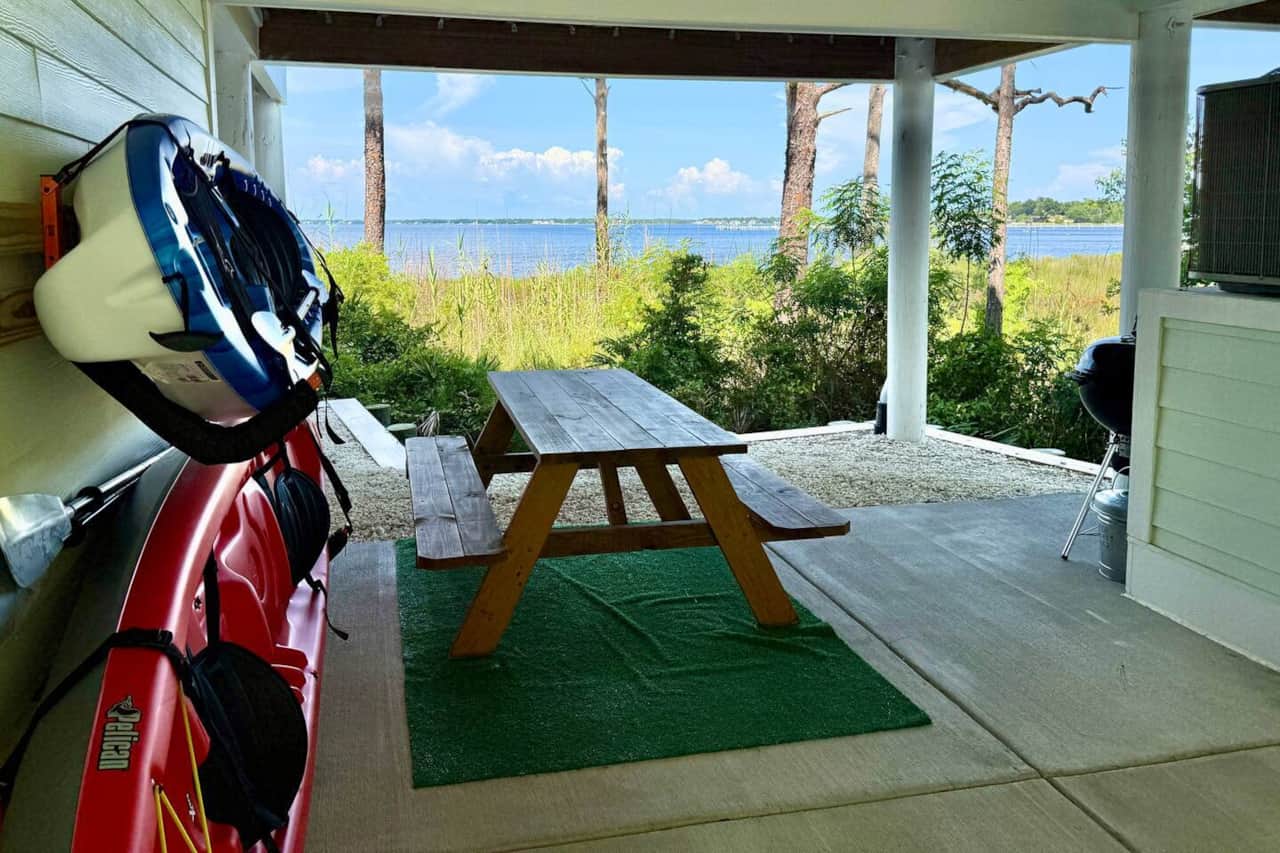 Kayak and Picnic table, Blue Heron, Innerarity Point Townhomes