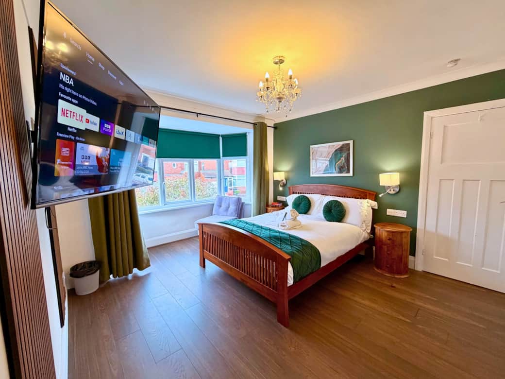 Main King Bedroom - upstairs, with TV and Netflix, Amazon Prime and Disney +