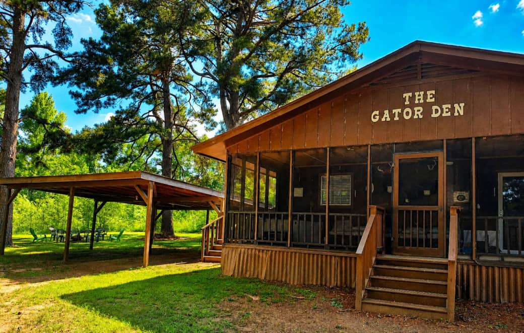 The Gator Den - This house is not waterfront