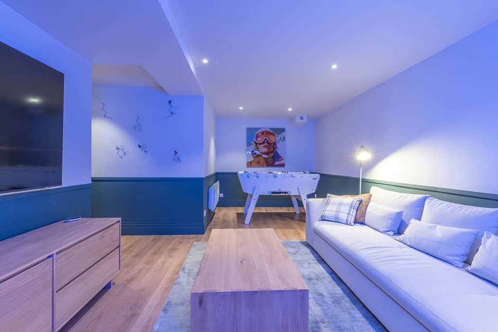 Games Room Home Cinema Chalet-Sarenne-Oz3300-Huez-16 Games Room Home Cinema Chalet-Sarenne-Oz3300-Huez-16