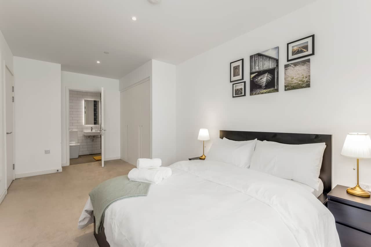 The Water - Luxury 2 Bed Apt