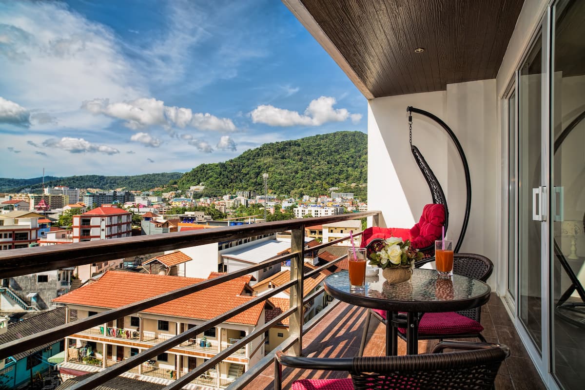 RK064 Modern Studio with Scenic Cityscape @Patong, 50sqm