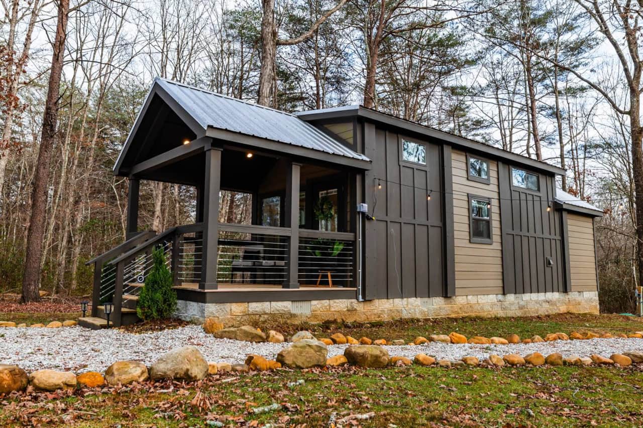 Tiny home get-away with all the luxury amenities 