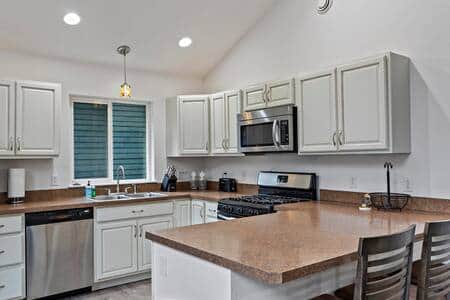Upstairs Fully Stocked Kitchen