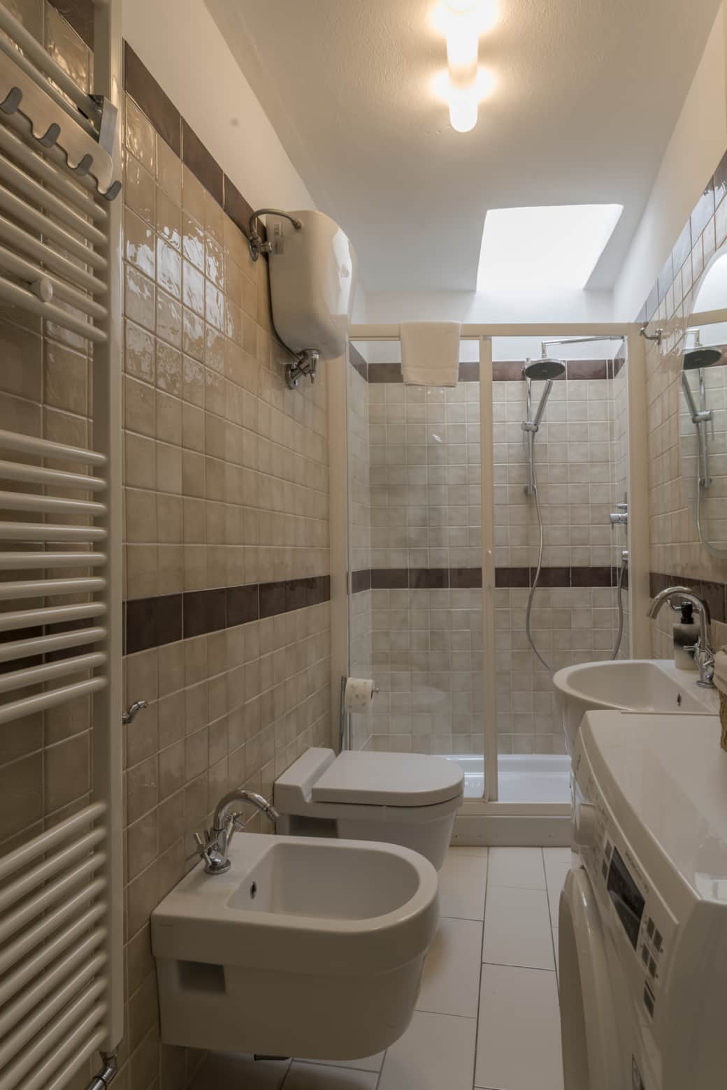 Modern clean bathroom siena apartment