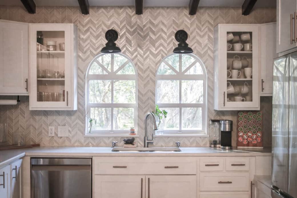 Amazing kitchen w/smart storage