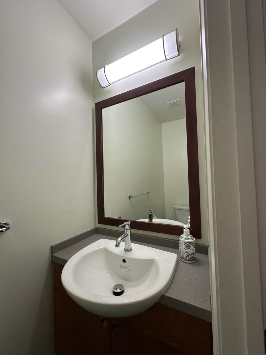 Shared Half Washroom Shared Half Washroom
