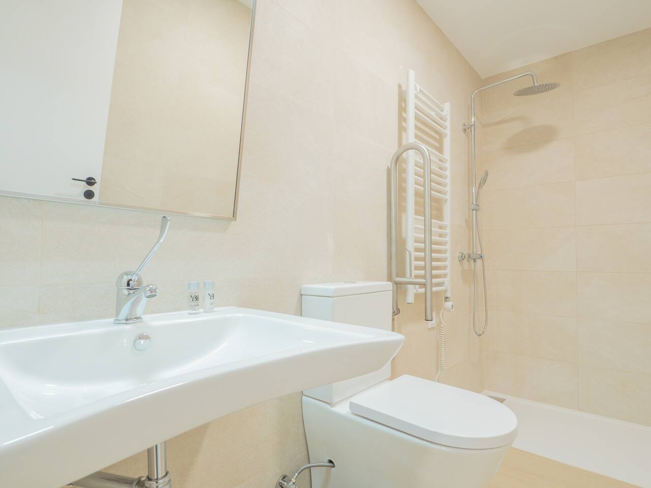 YBH Villa Lara - Apartamento 002