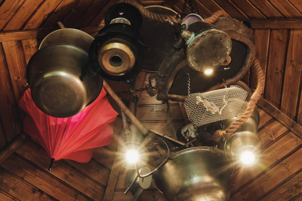 Lighting feature. Lighting feature.