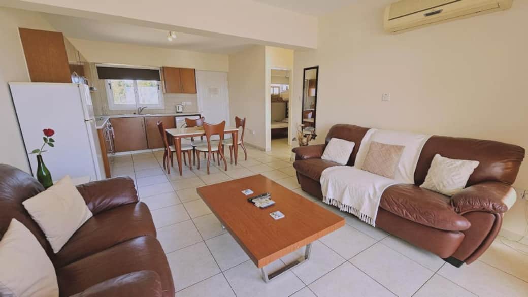 Living room - Kitchen area