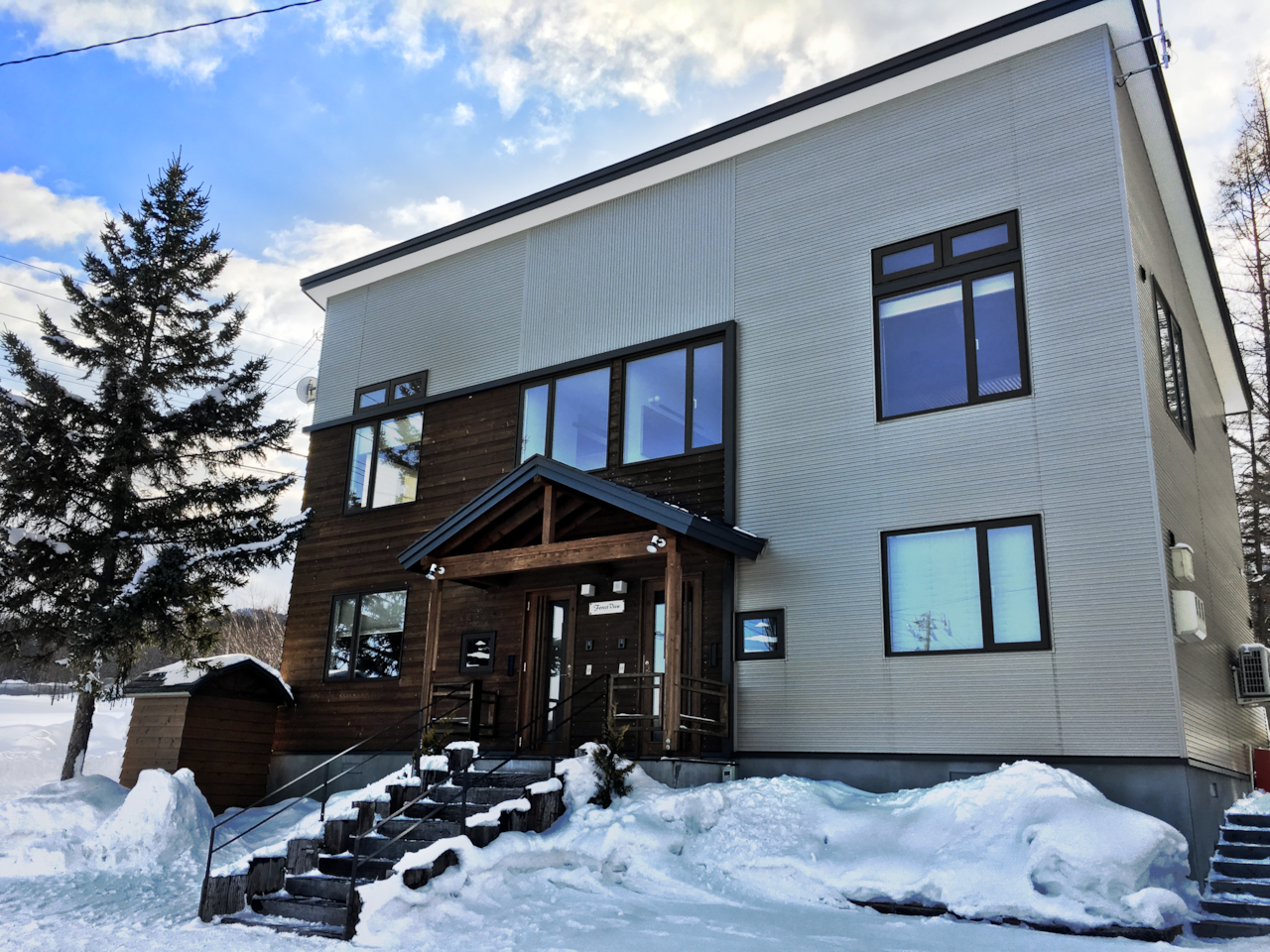 Forest View - Exterior