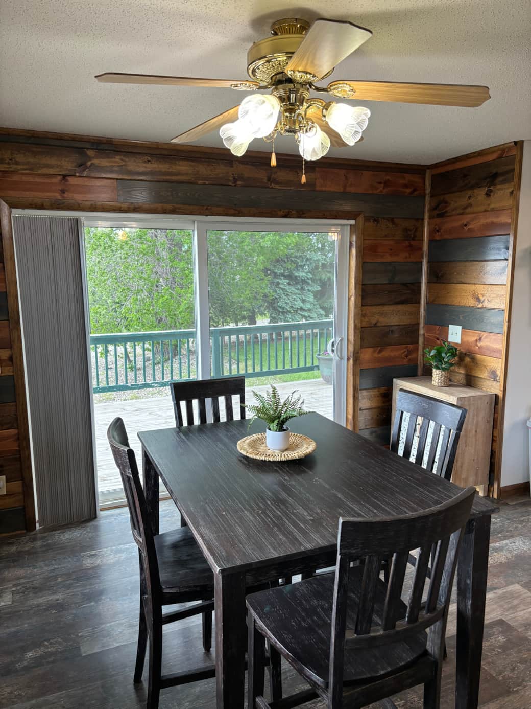 Dining Area/Access to Deck