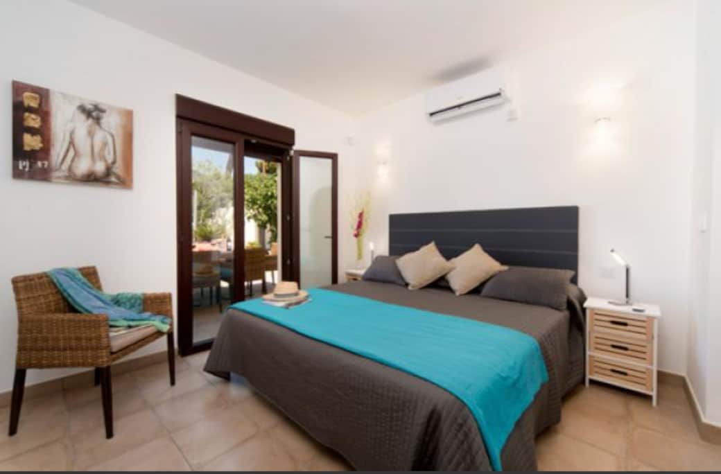 Villa El Barranco Moraira Master Suite