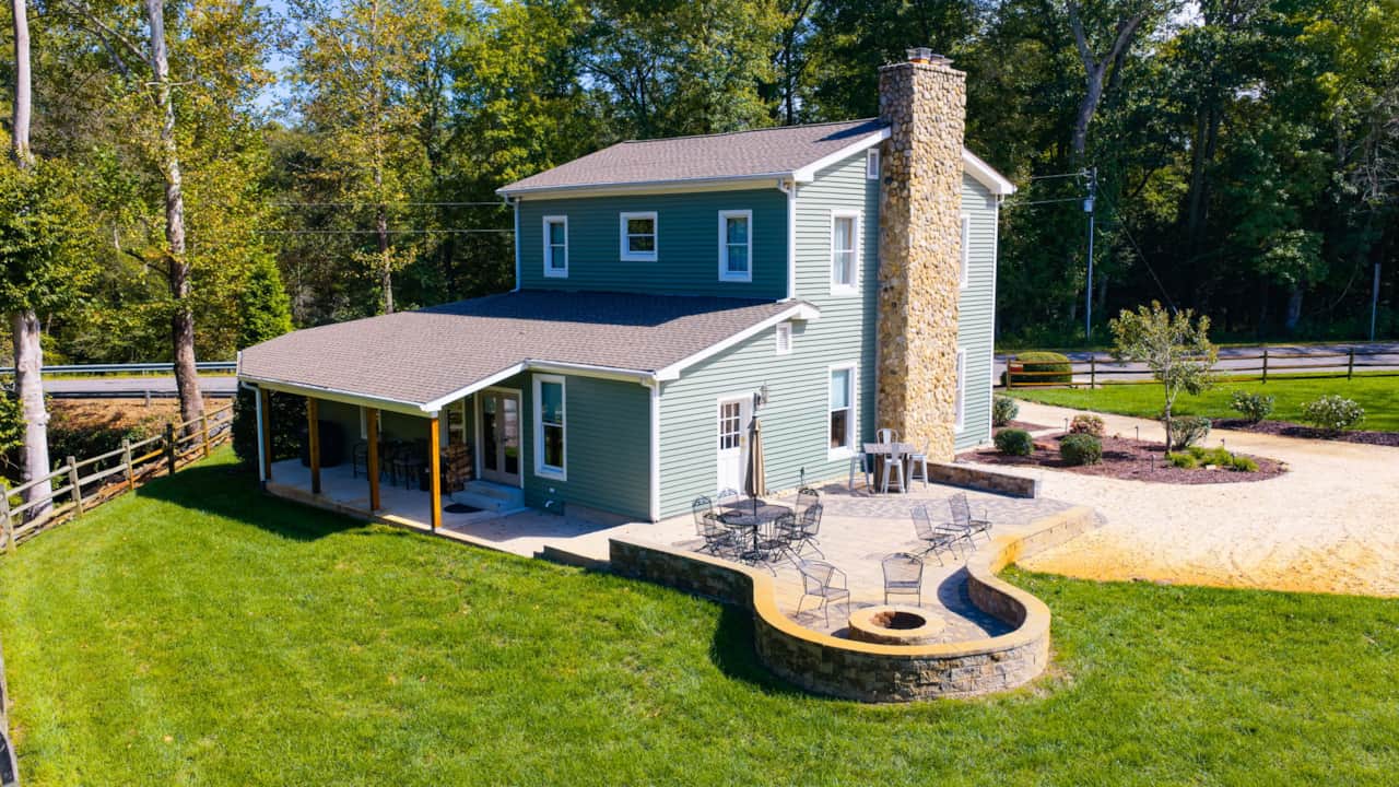 Millhouse back and side porches