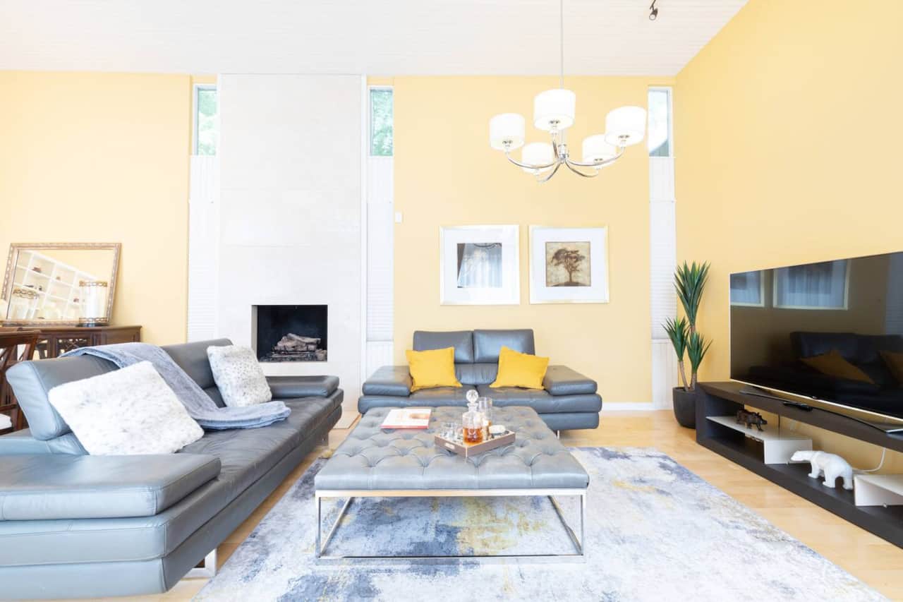 Living Room with 14 feet high ceilings