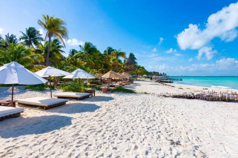 White sand, loungers and umbrellas at Playa Norte