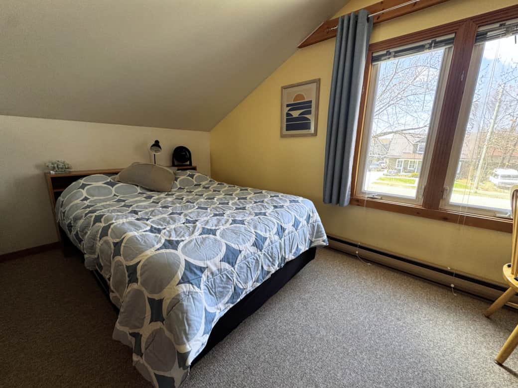 Double Bed Double Bed