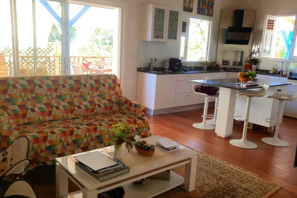 Le séjour et la cuisine