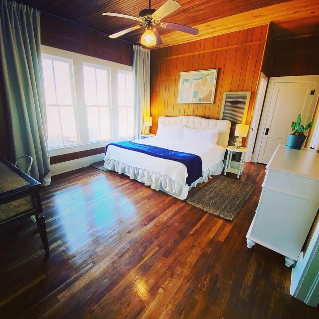 East Side King Bedroom Featuring Vintage Interior - Adjacent to Trundle & Clawfoot Tub East Side King Bedroom Featuring Vintage Interior - Adjacent to Trundle & Clawfoot Tub