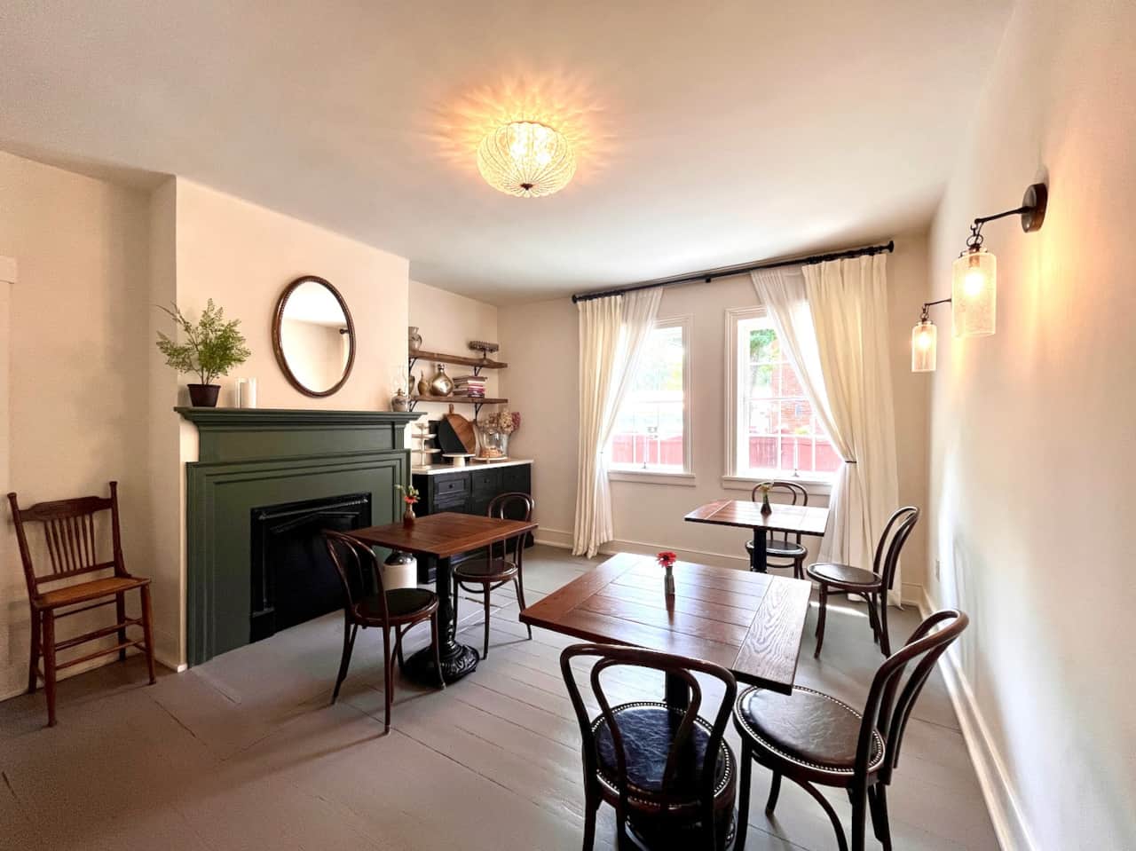 Breakfast Room