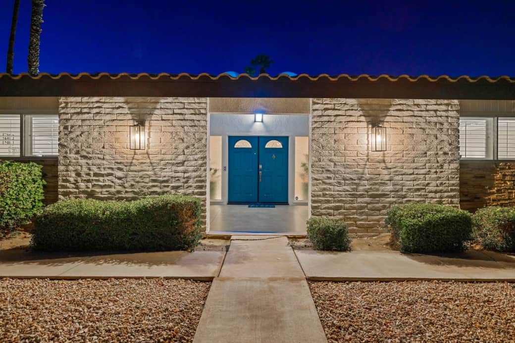 Welcoming entrance 