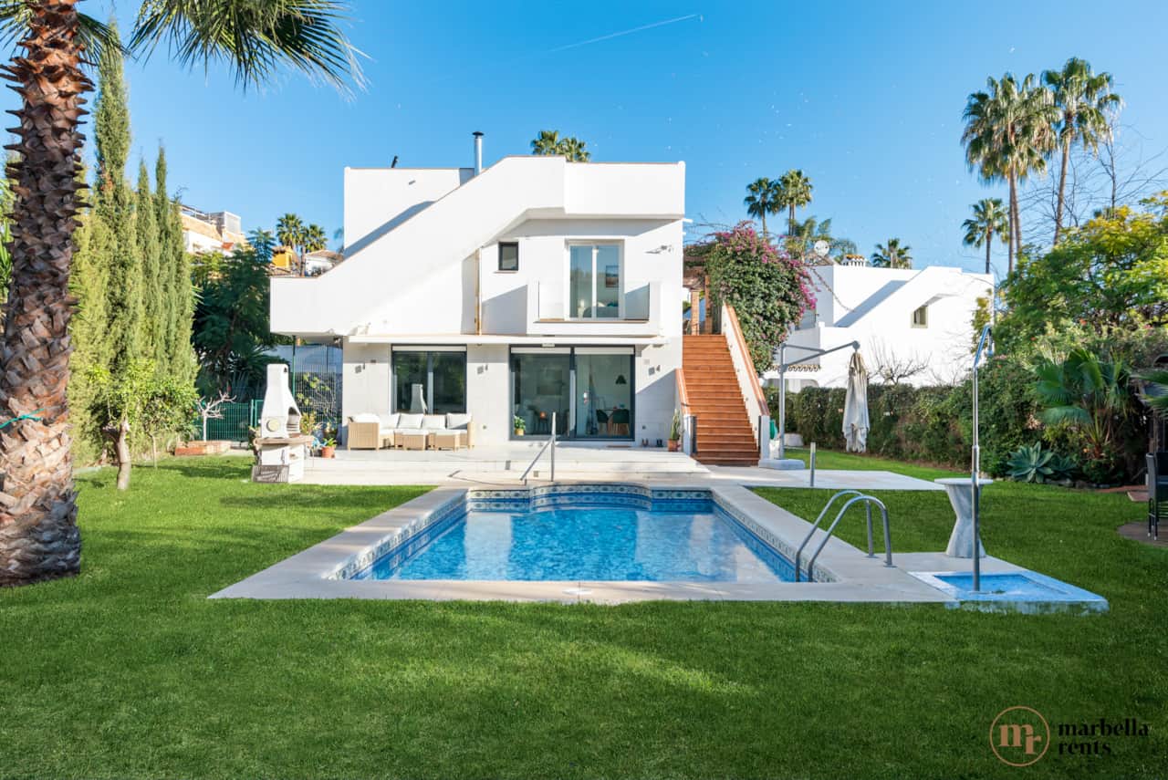 The lovely garden and pool area for you to enjoy and share with ownly one other family. 